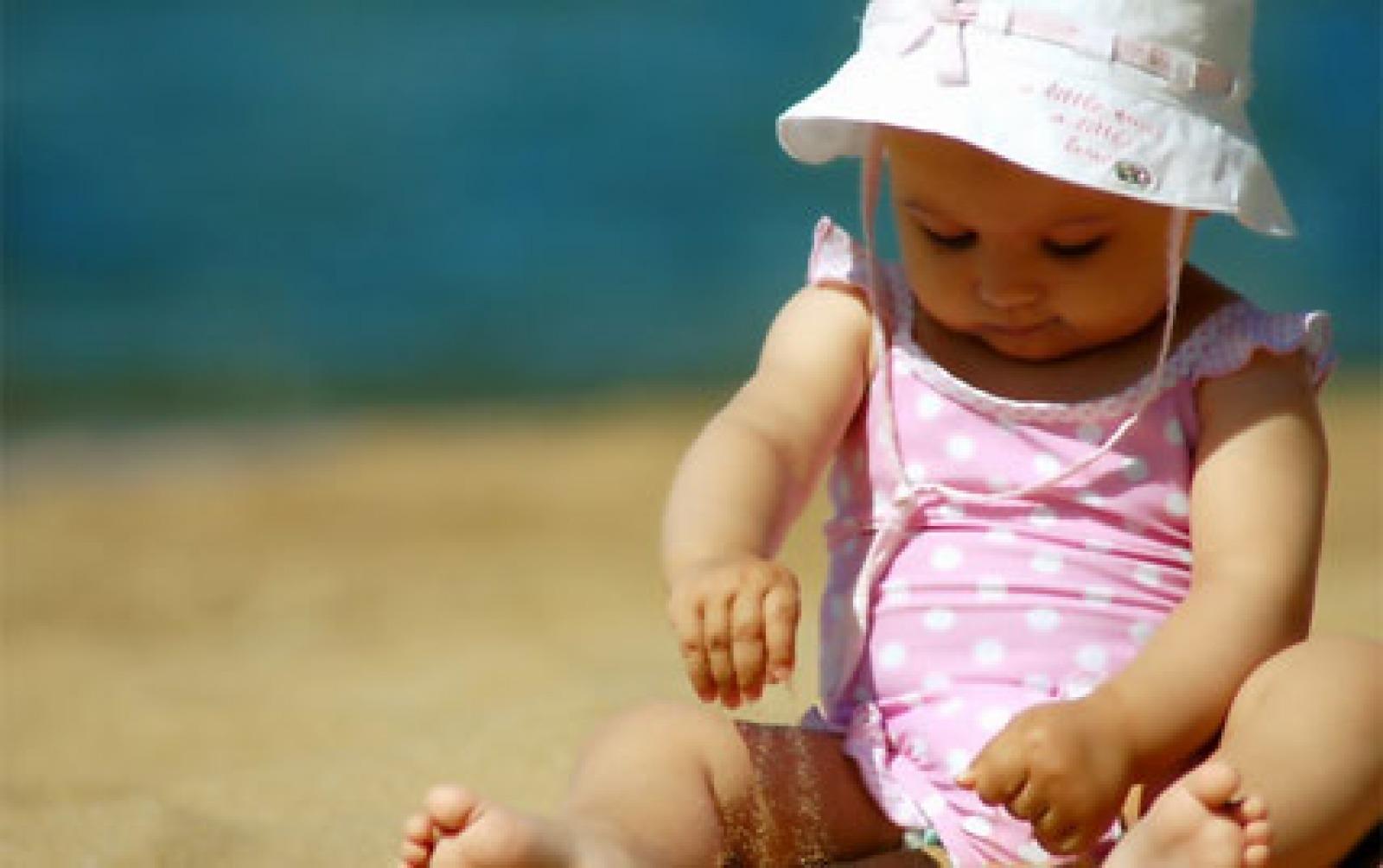 CUIDADOS COM A PELE DO BEBÊ NO VERÃO