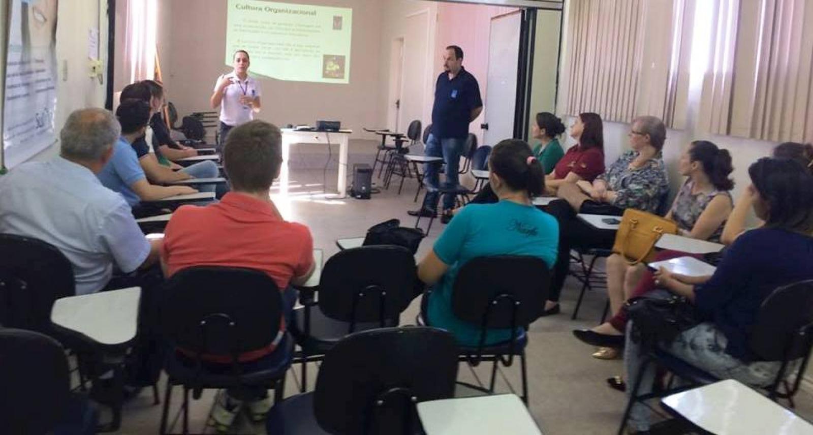 Visita Técnica da Turma de Gestão de Pessoas do Colégio Evangélico de Panambi